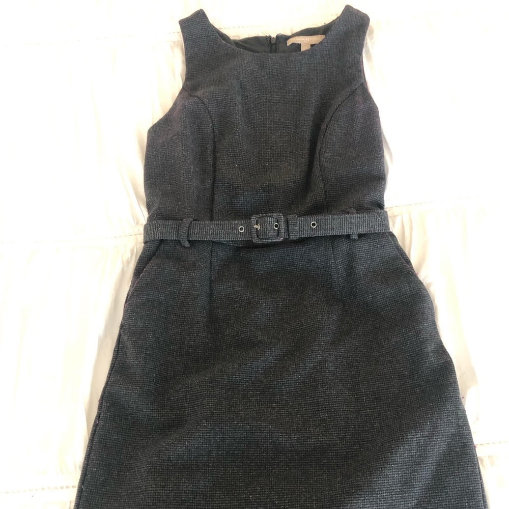 Wool sheath dress with belt